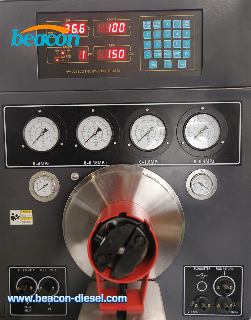 Панель управления с цифровым дисплеем и переключателями